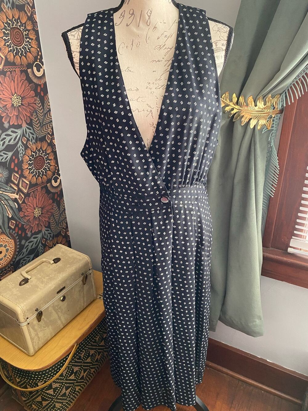 Vintage 90s Overall Dress Black & White Print Pleated Size Medium Petite